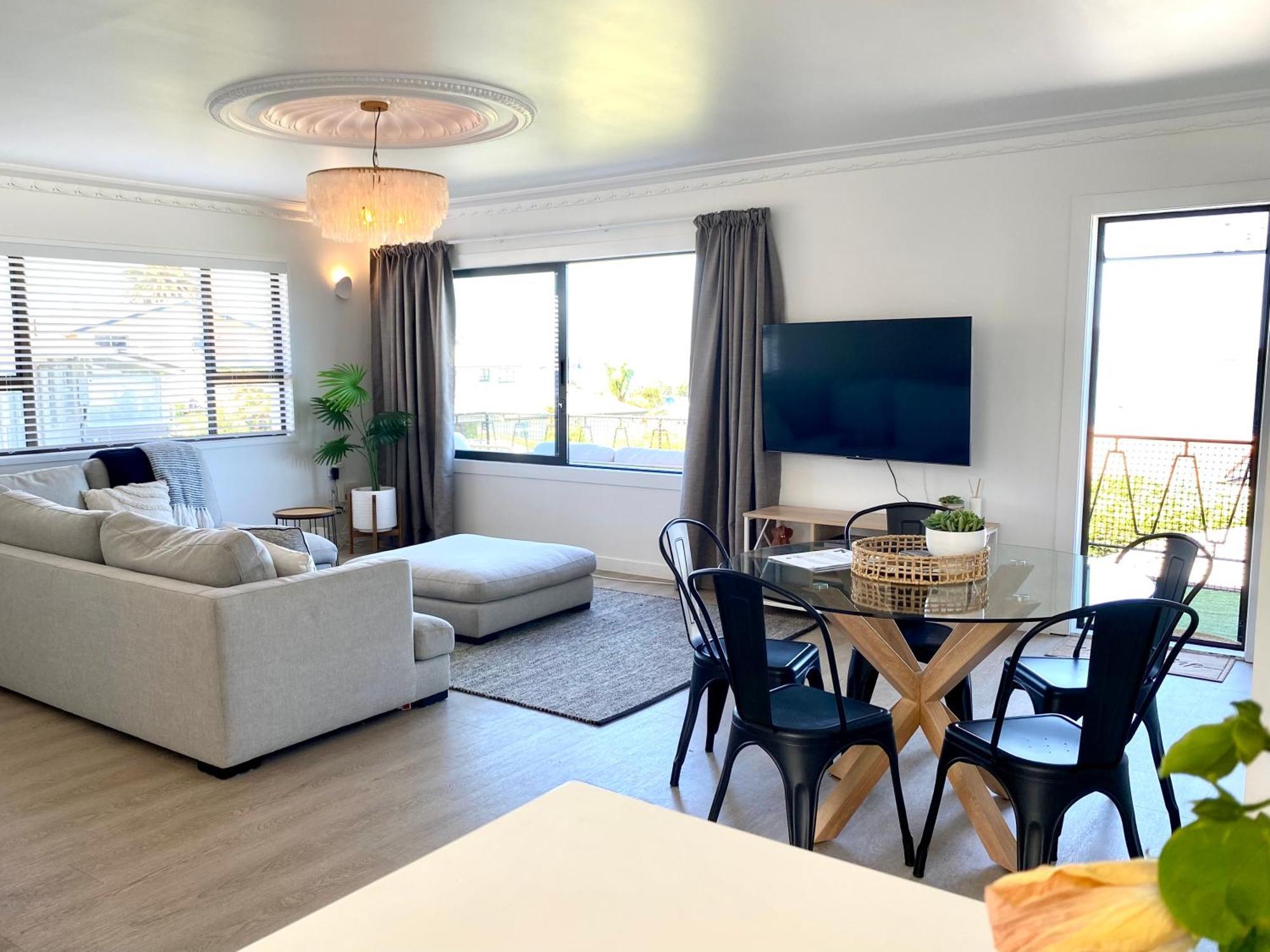 The Views - Omokoroa Villa Luaran gambar