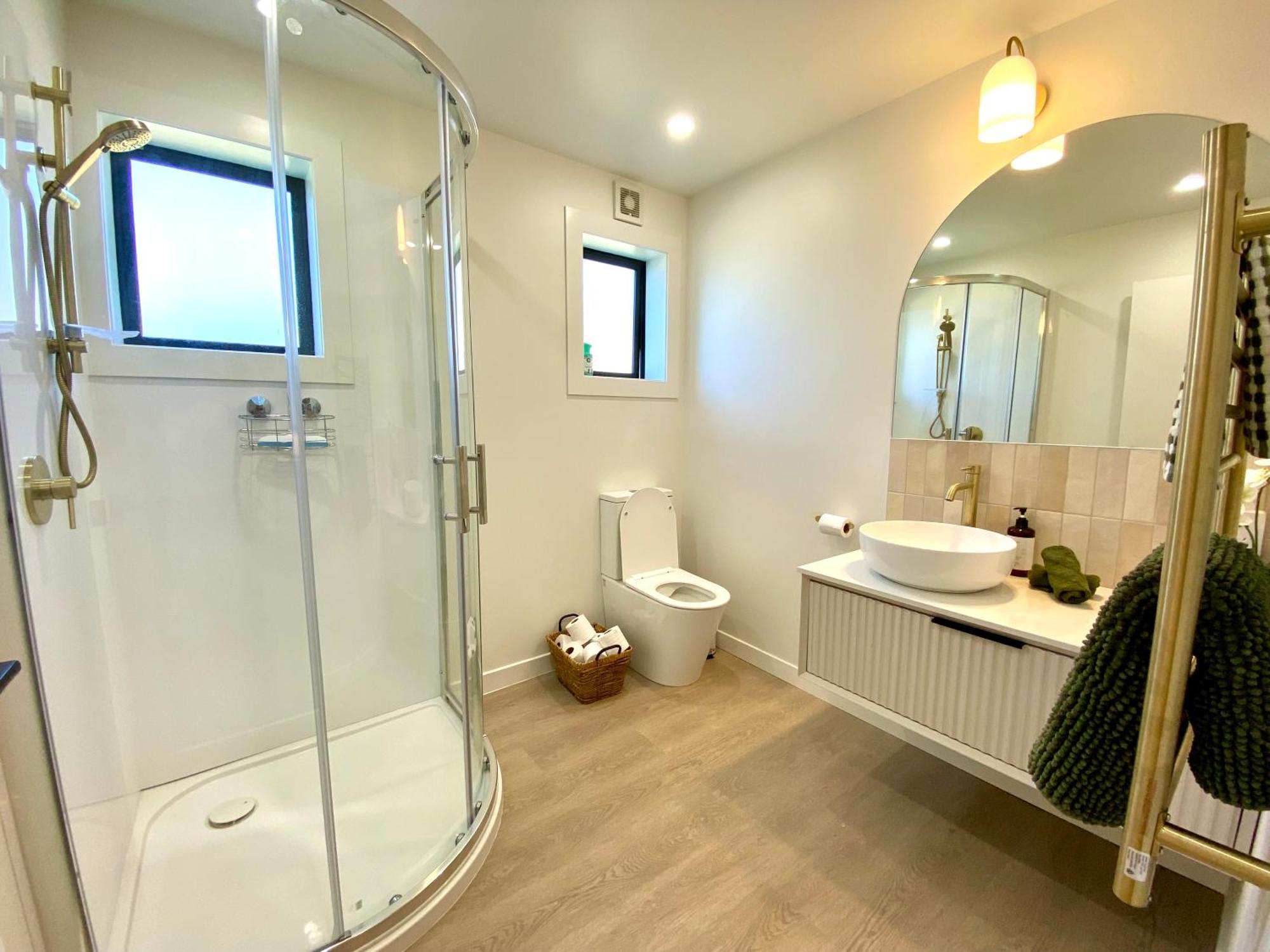 The Views - Omokoroa Villa Luaran gambar